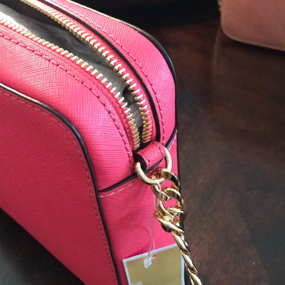 Micheal Kors purse sale price till Monday - Picture 6 of 8